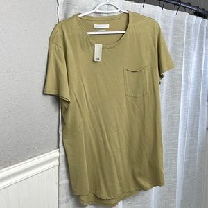 UO Tapered short sleeve